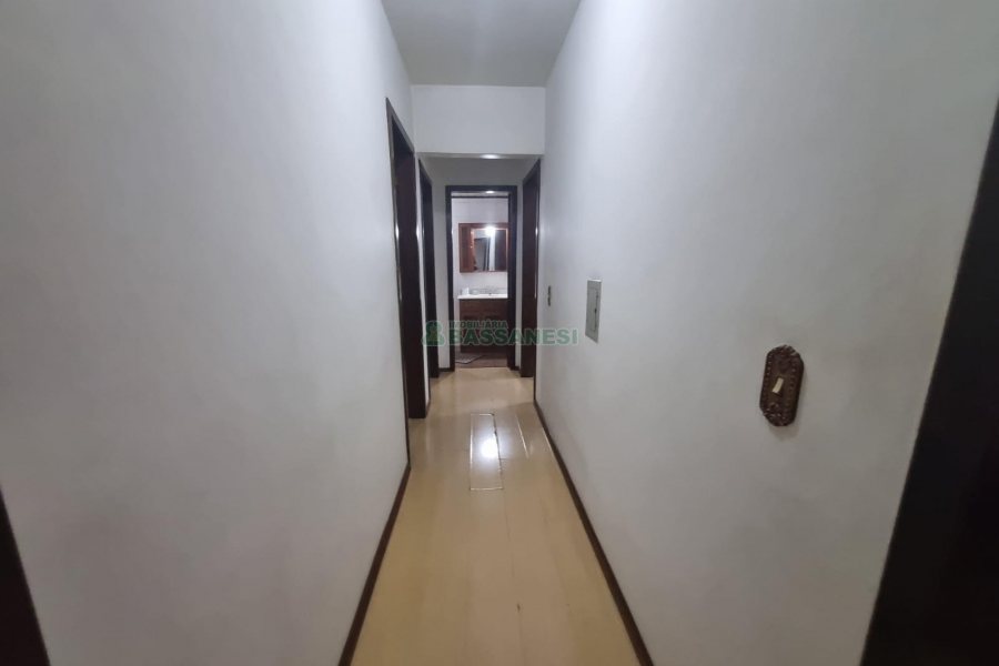 Casa com 200m², 4 dormitórios, 3 vagas, no bairro Colina Sorriso em Caxias do Sul para Alugar