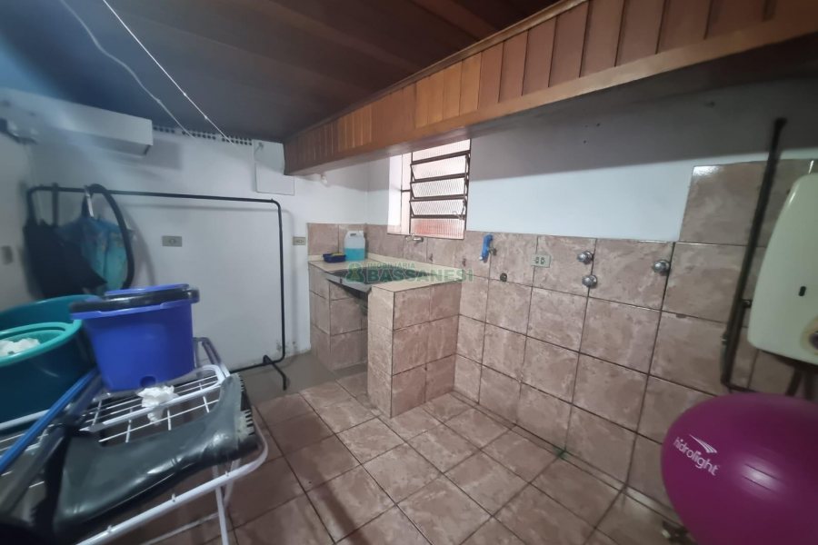 Casa com 200m², 4 dormitórios, 3 vagas, no bairro Colina Sorriso em Caxias do Sul para Alugar