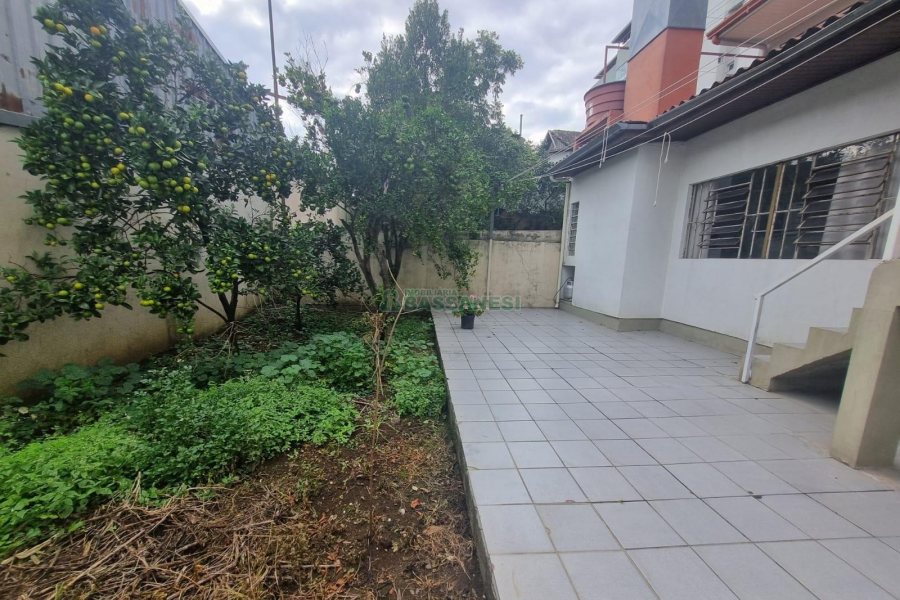 Casa com 200m², 4 dormitórios, 3 vagas, no bairro Colina Sorriso em Caxias do Sul para Alugar