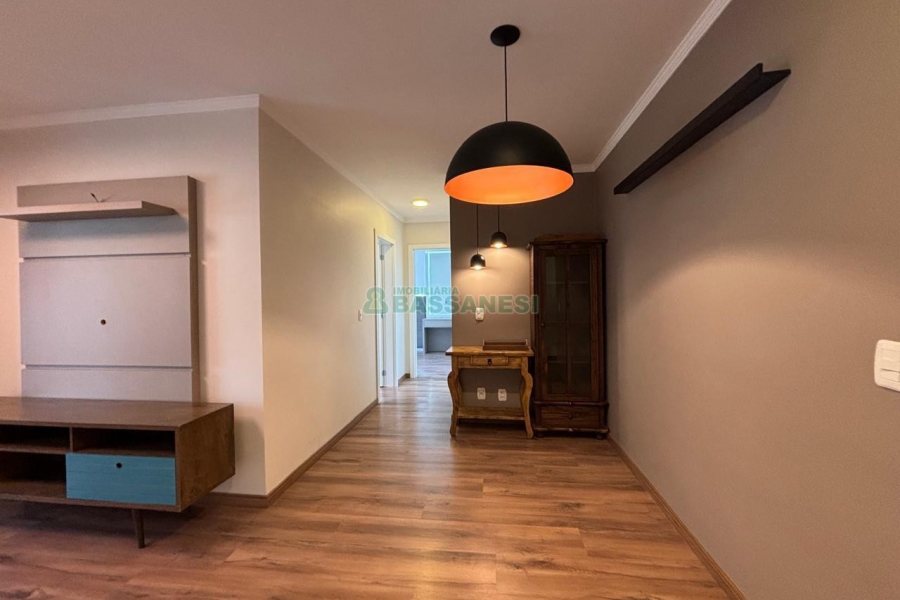 Apartamento com 68m², 2 dormitórios, 1 vaga, no bairro Lourdes em Caxias do Sul para Alugar