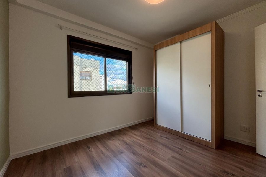 Apartamento com 68m², 2 dormitórios, 1 vaga, no bairro Lourdes em Caxias do Sul para Alugar