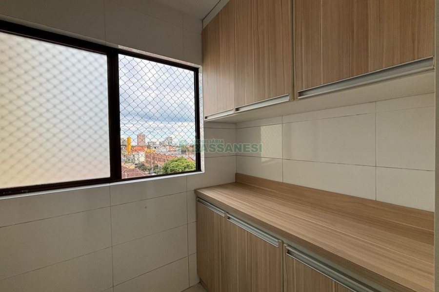 Apartamento com 68m², 2 dormitórios, 1 vaga, no bairro Lourdes em Caxias do Sul para Alugar