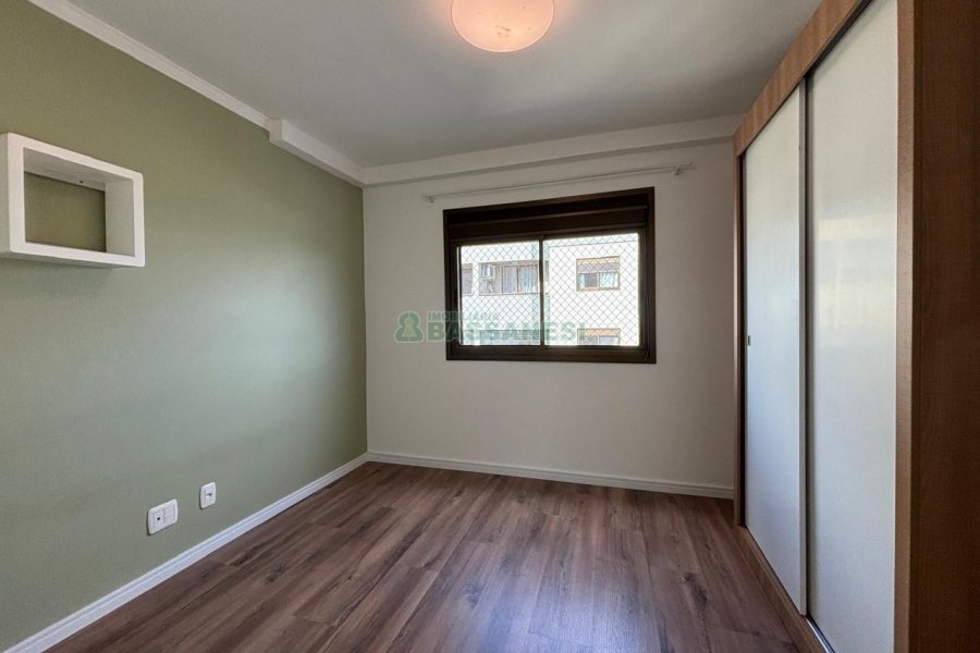 Apartamento com 68m², 2 dormitórios, 1 vaga, no bairro Lourdes em Caxias do Sul para Alugar