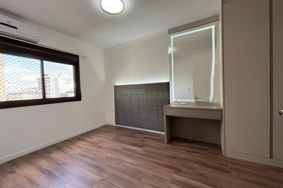 Apartamento com 68m², 2 dormitórios, 1 vaga, no bairro Lourdes em Caxias do Sul para Alugar