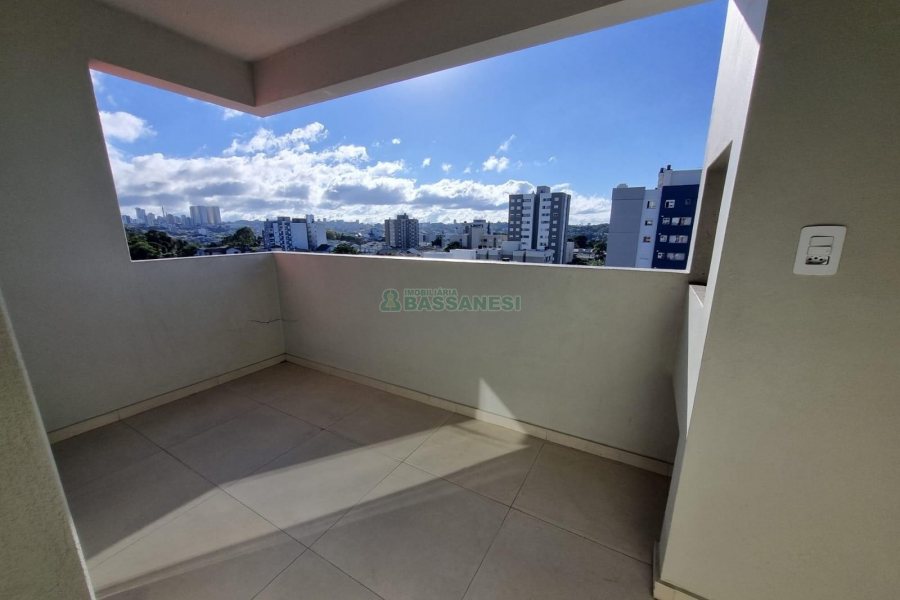 Apartamento com 53m², 2 dormitórios, 2 vagas, no bairro Vila Verde em Caxias do Sul para Alugar