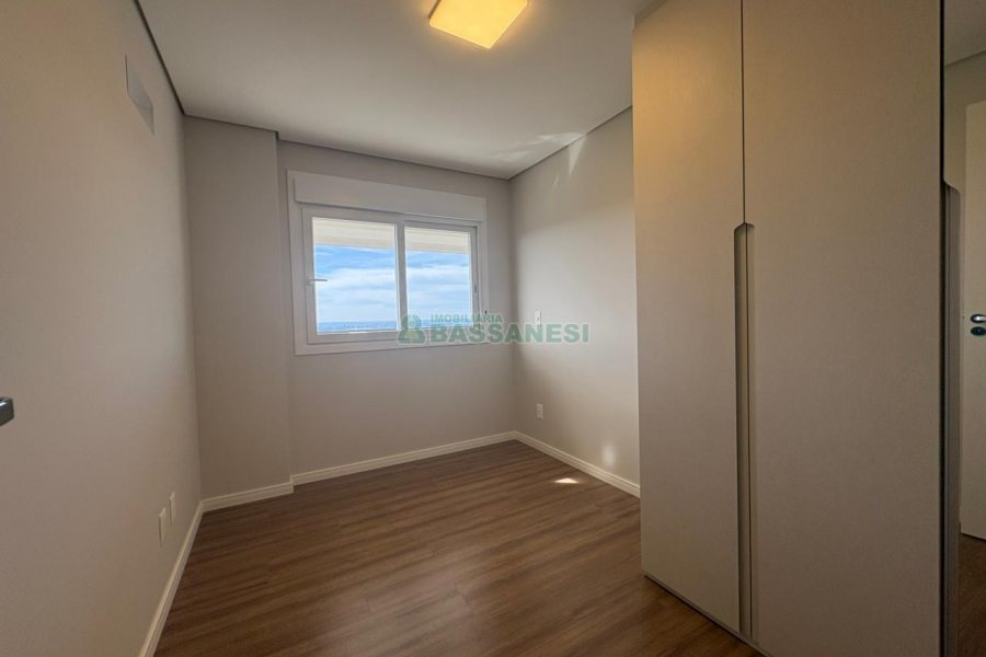 Apto Mobiliado com 110m², 3 dormitórios, 2 vagas, no bairro Petrópolis em Caxias do Sul para Alugar