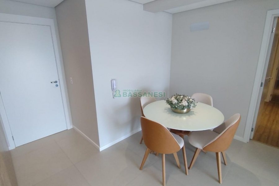 Apartamento com 110m², 3 dormitórios, 2 vagas, no bairro Petrópolis em Caxias do Sul para Alugar