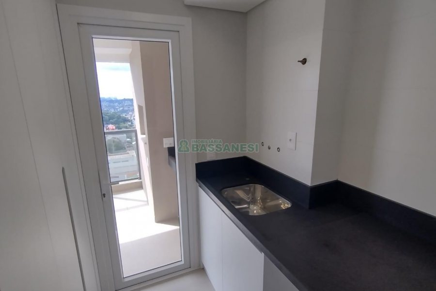 Apartamento com 110m², 3 dormitórios, 2 vagas, no bairro Petrópolis em Caxias do Sul para Alugar