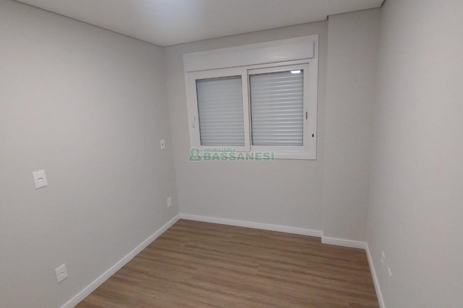Apartamento com 110m², 3 dormitórios, 2 vagas, no bairro Petrópolis em Caxias do Sul para Alugar