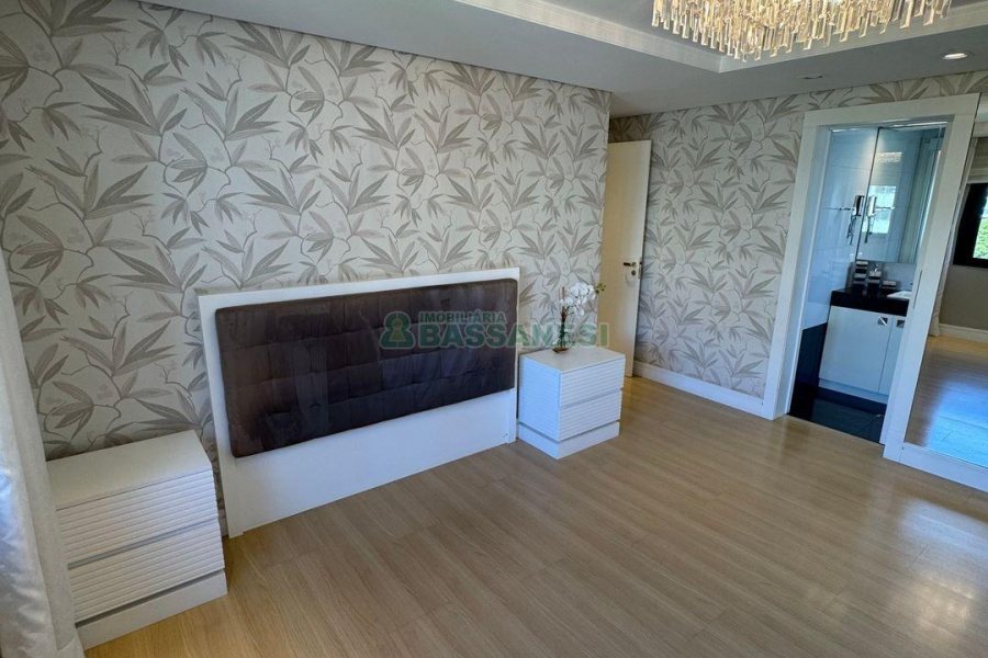 Apartamento com 130m², 3 dormitórios, 2 vagas, no bairro Cristo Redentor em Caxias do Sul para Comprar