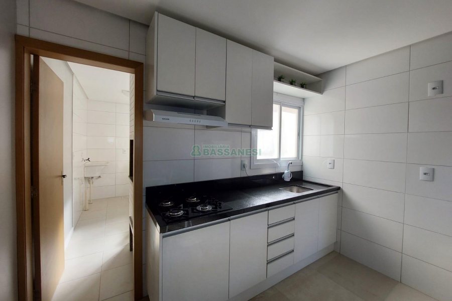 Apartamento com 80m², 2 dormitórios, 2 vagas, no bairro São Luiz em Caxias do Sul para Alugar