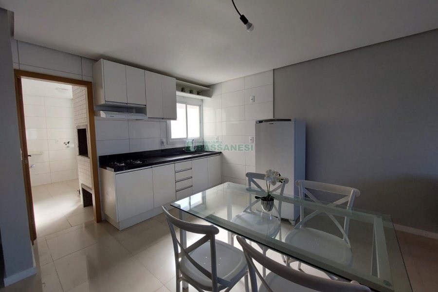 Apartamento com 80m², 2 dormitórios, 2 vagas, no bairro São Luiz em Caxias do Sul para Alugar