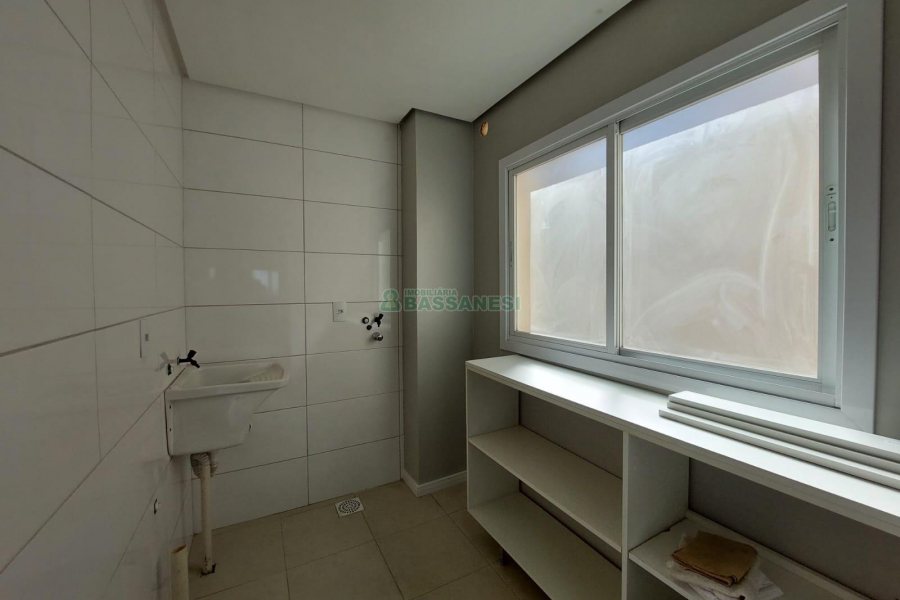 Apartamento com 80m², 2 dormitórios, 2 vagas, no bairro São Luiz em Caxias do Sul para Alugar