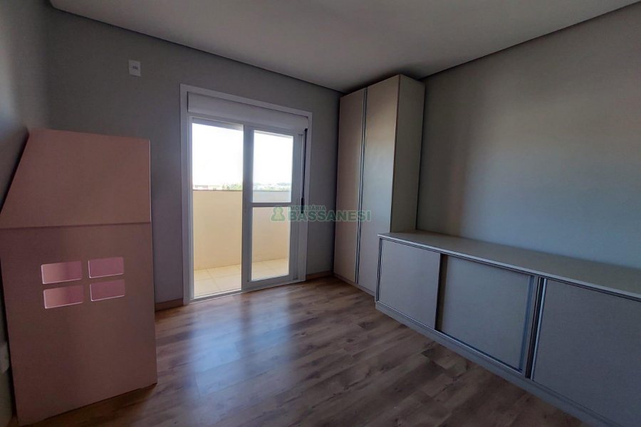 Apartamento com 80m², 2 dormitórios, 2 vagas, no bairro São Luiz em Caxias do Sul para Alugar