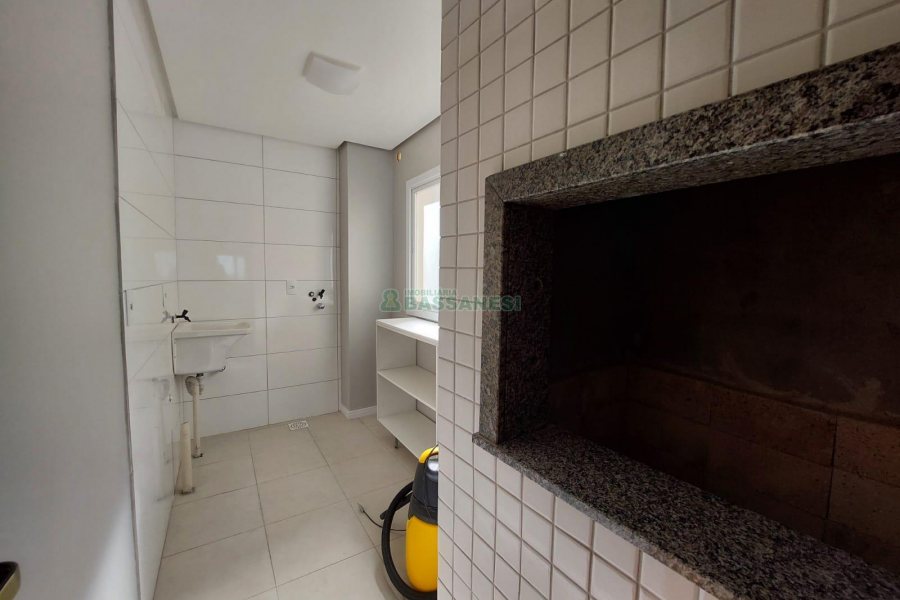 Apartamento com 80m², 2 dormitórios, 2 vagas, no bairro São Luiz em Caxias do Sul para Alugar