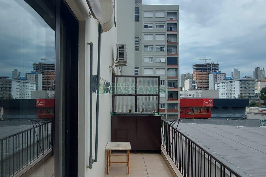 Casa com 300m², 3 dormitórios, no bairro Nossa Senhora de Lourdes em Caxias do Sul para Alugar