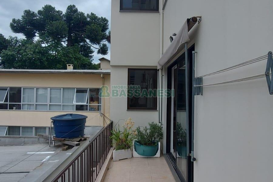 Casa com 300m², 3 dormitórios, no bairro Nossa Senhora de Lourdes em Caxias do Sul para Alugar