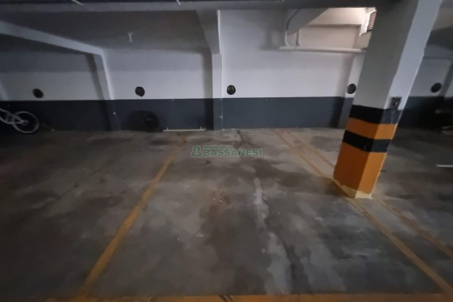 Apto Mobiliado com 80m², 2 dormitórios, 1 vaga, no bairro Centro em Caxias do Sul para Alugar