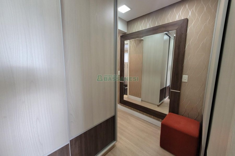 Apartamento com 174m², 3 dormitórios, 2 vagas, no bairro Sanvitto em Caxias do Sul para Comprar