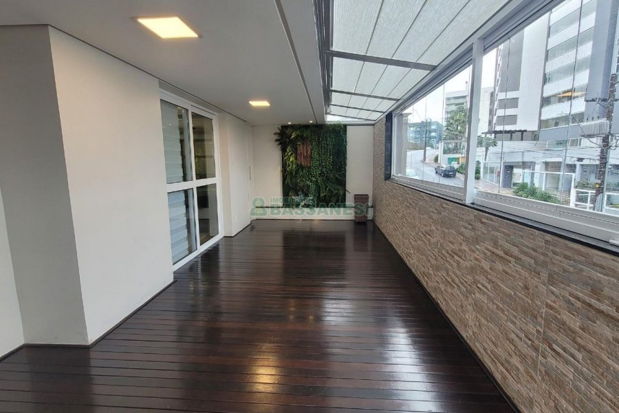 Apartamento com 174m², 3 dormitórios, 2 vagas, no bairro Sanvitto em Caxias do Sul para Comprar