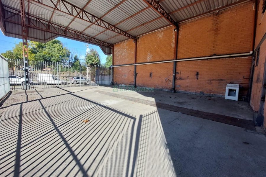 Pavilhão com 361m², no bairro Interlagos em Caxias do Sul para Alugar