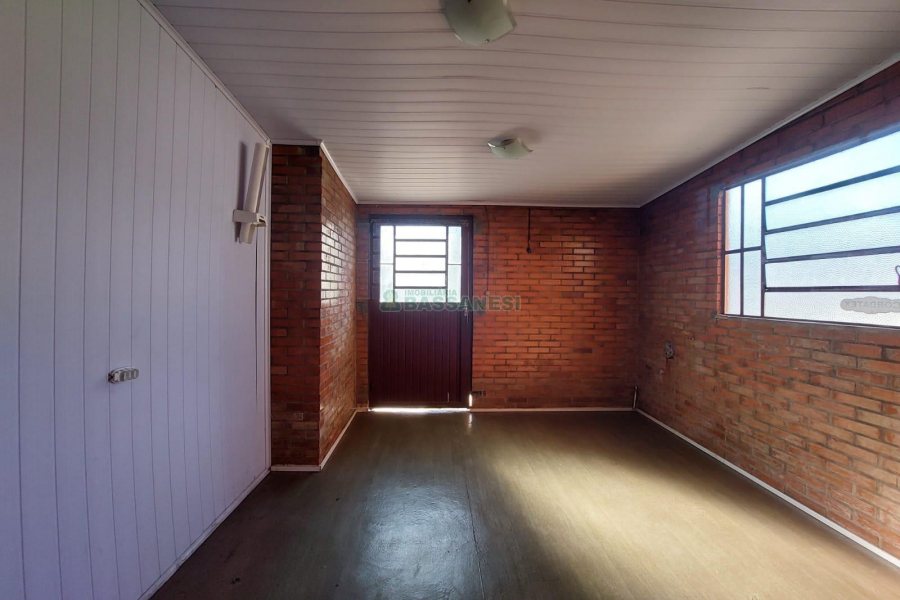 Pavilhão com 361m², no bairro Interlagos em Caxias do Sul para Alugar