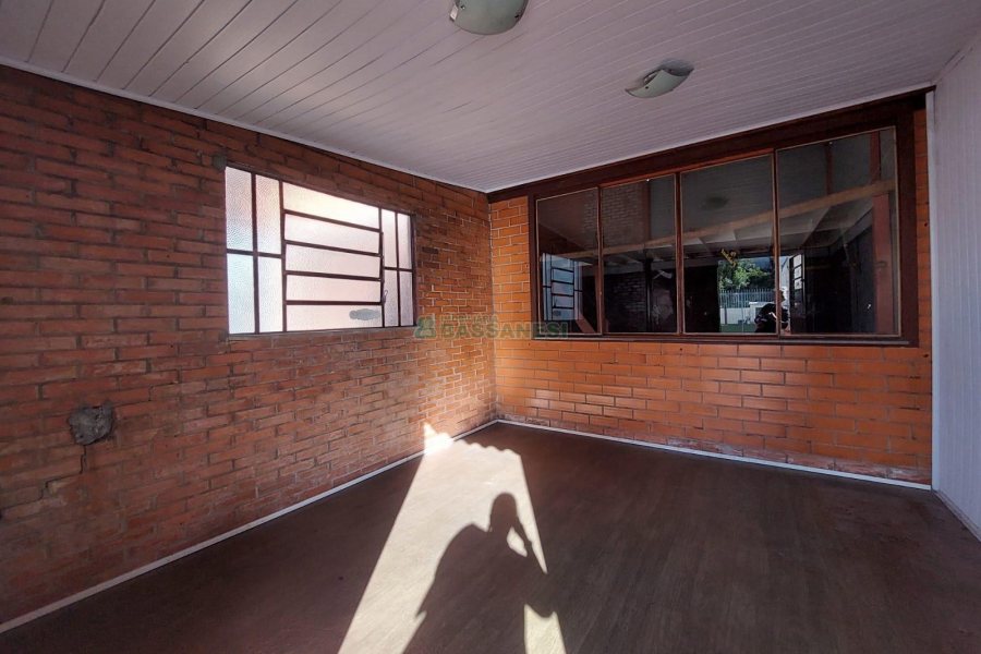Pavilhão com 361m², no bairro Interlagos em Caxias do Sul para Alugar