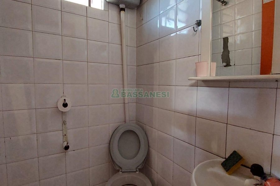 Pavilhão com 361m², no bairro Interlagos em Caxias do Sul para Alugar