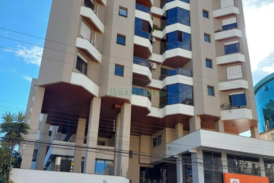 Apartamento com 107m², 2 dormitórios, 1 vaga, no bairro São Pelegrino em Caxias do Sul para Alugar