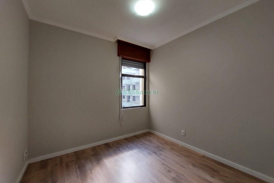 Apartamento com 107m², 2 dormitórios, 1 vaga, no bairro São Pelegrino em Caxias do Sul para Alugar