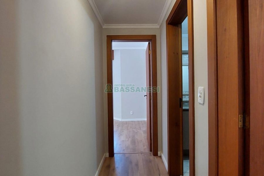 Apartamento com 107m², 2 dormitórios, 1 vaga, no bairro São Pelegrino em Caxias do Sul para Alugar