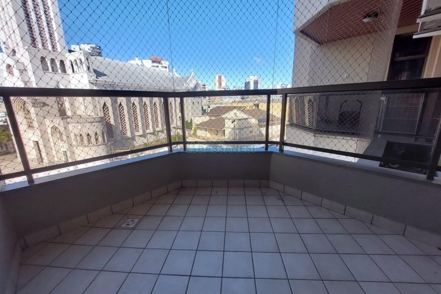 Apartamento com 107m², 2 dormitórios, 1 vaga, no bairro São Pelegrino em Caxias do Sul para Alugar
