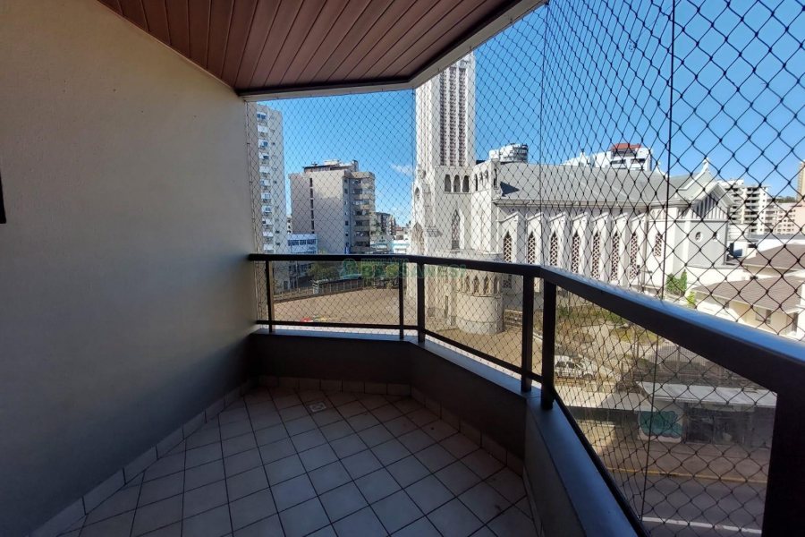 Apartamento com 107m², 2 dormitórios, 1 vaga, no bairro São Pelegrino em Caxias do Sul para Alugar