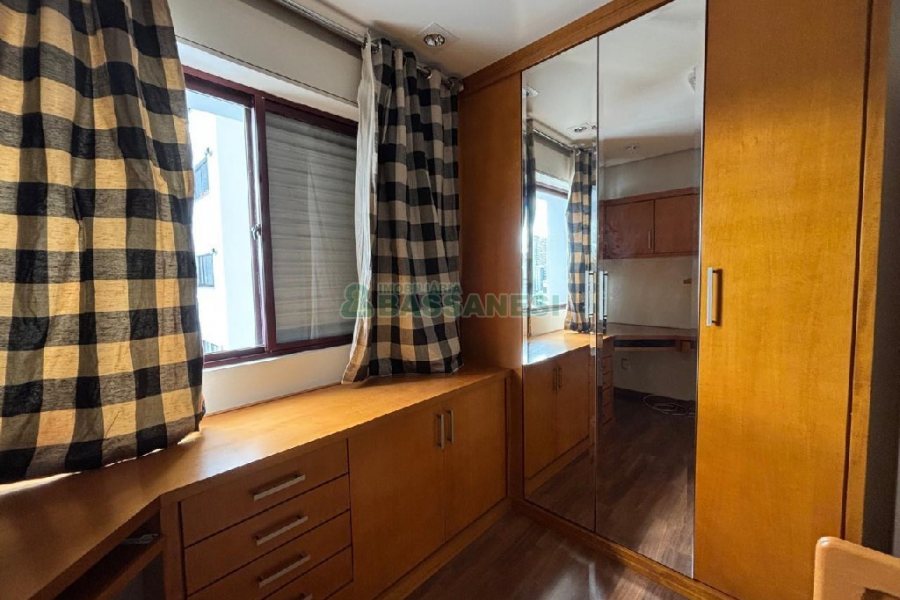 Apto Mobiliado com 147m², 3 dormitórios, no bairro Centro em Caxias do Sul para Alugar