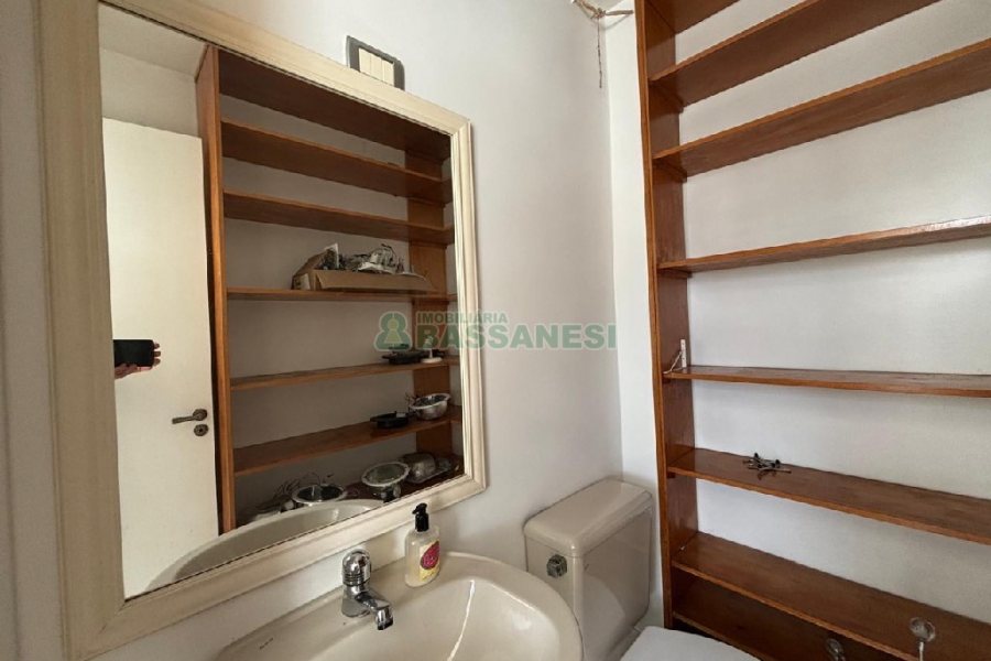 Apto Mobiliado com 147m², 3 dormitórios, no bairro Centro em Caxias do Sul para Alugar