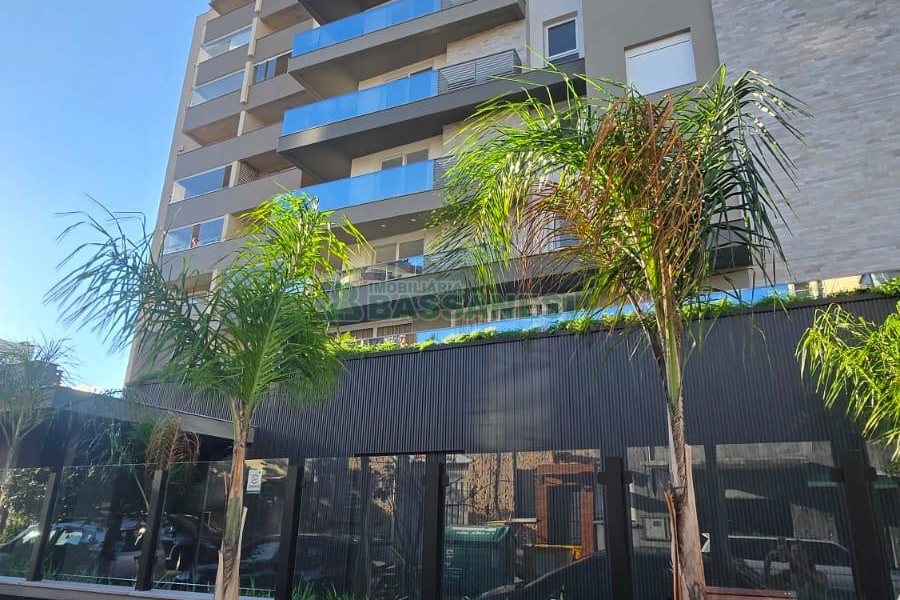 Apartamento com 106m², 3 dormitórios, 2 vagas, no bairro São Pelegrino em Caxias do Sul para Comprar