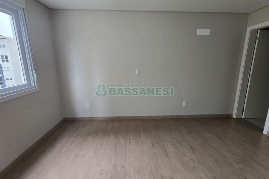 Apartamento com 106m², 3 dormitórios, 2 vagas, no bairro São Pelegrino em Caxias do Sul para Comprar