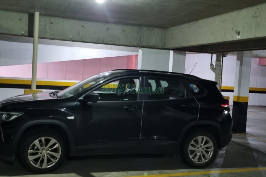 Apartamento com 85m², 3 dormitórios, 2 vagas, no bairro Centro em Caxias do Sul para Comprar