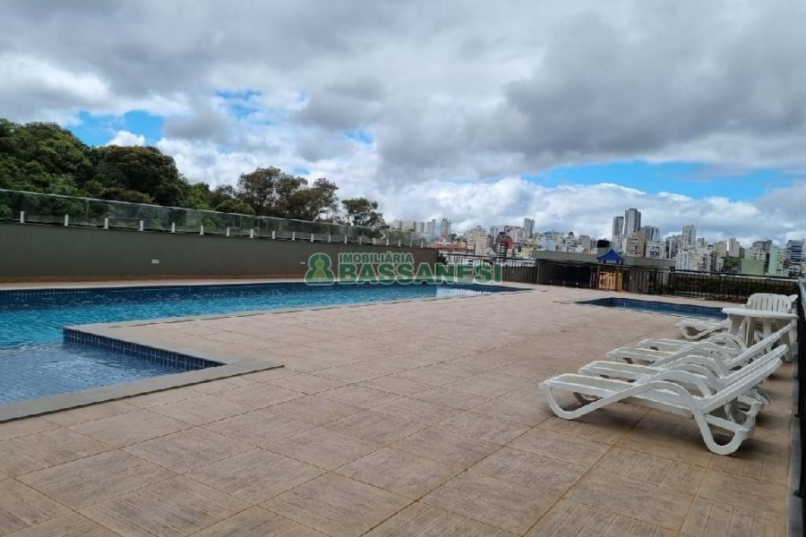 Apartamento com 85m², 3 dormitórios, 2 vagas, no bairro Centro em Caxias do Sul para Comprar