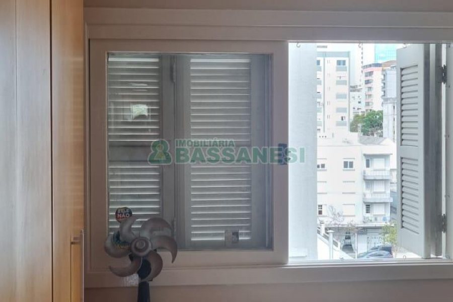 Apartamento com 115m², 3 dormitórios, no bairro Centro em Caxias do Sul para Comprar