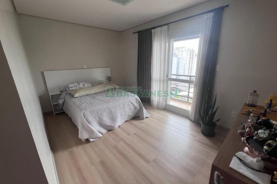 Apartamento com 130m², 3 dormitórios, 2 vagas, no bairro Bela Vista em Caxias do Sul para Comprar