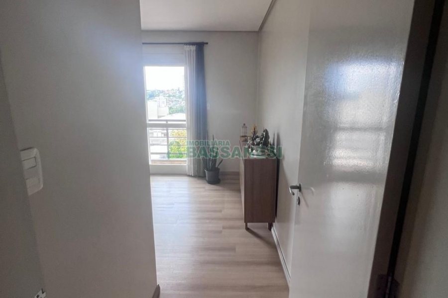 Apartamento com 130m², 3 dormitórios, 2 vagas, no bairro Bela Vista em Caxias do Sul para Comprar