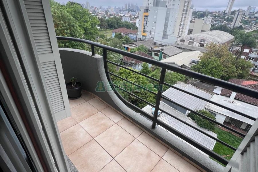 Apartamento com 130m², 3 dormitórios, 2 vagas, no bairro Bela Vista em Caxias do Sul para Comprar