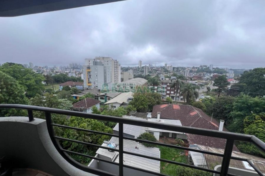 Apartamento com 130m², 3 dormitórios, 2 vagas, no bairro Bela Vista em Caxias do Sul para Comprar