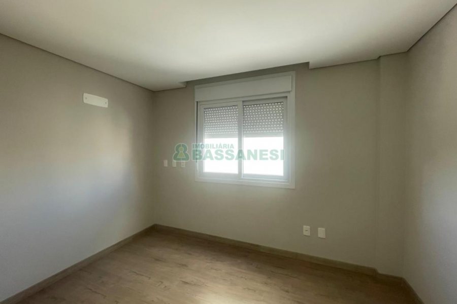 Apartamento com 100m², 3 dormitórios, 2 vagas, no bairro São Pelegrino em Caxias do Sul para Comprar