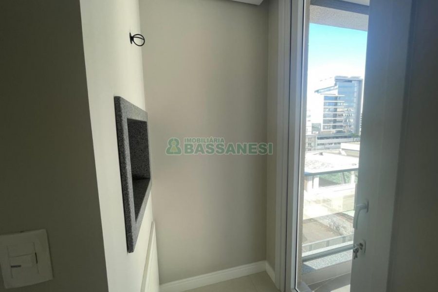 Apartamento com 100m², 3 dormitórios, 2 vagas, no bairro São Pelegrino em Caxias do Sul para Comprar