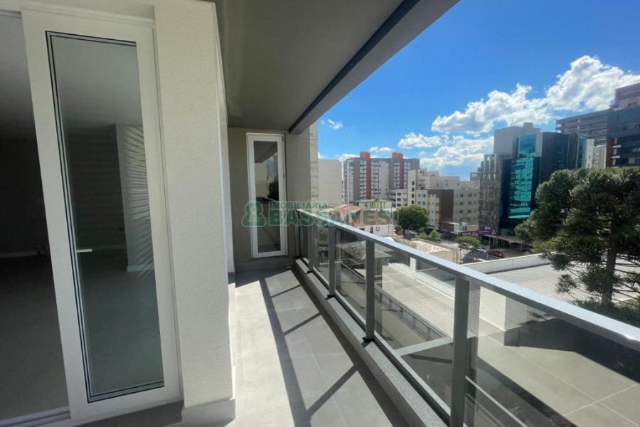 Apartamento com 100m², 3 dormitórios, 2 vagas, no bairro São Pelegrino em Caxias do Sul para Comprar