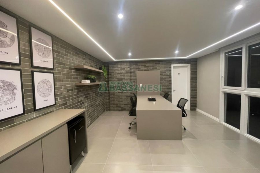 Apartamento com 100m², 3 dormitórios, 2 vagas, no bairro São Pelegrino em Caxias do Sul para Comprar