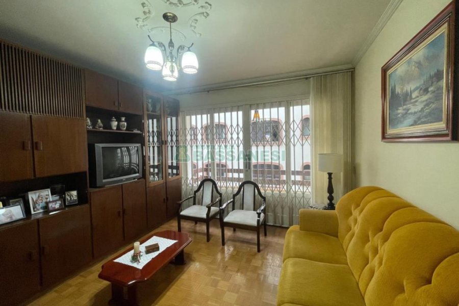 Apartamento com 122m², 3 dormitórios, 2 vagas, no bairro Exposição em Caxias do Sul para Comprar