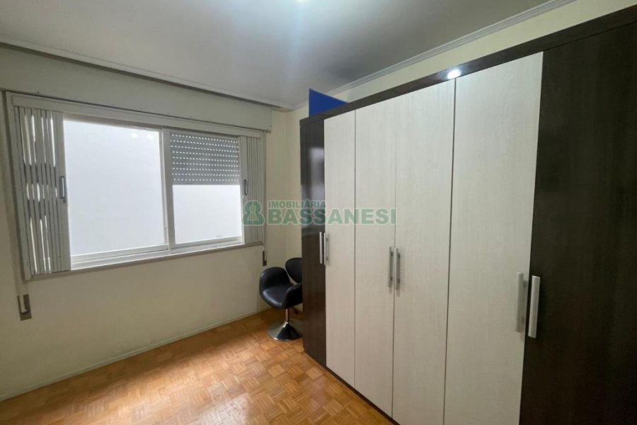 Apartamento com 122m², 3 dormitórios, 2 vagas, no bairro Exposição em Caxias do Sul para Comprar